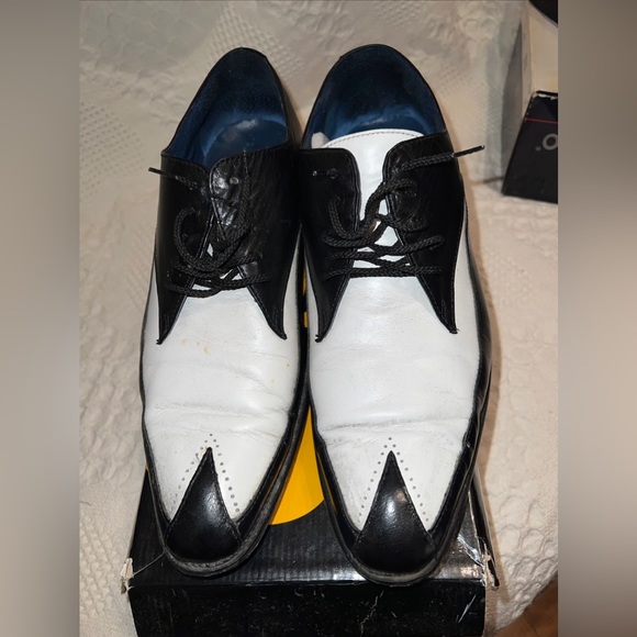 Men’s dress shoes size 10.5 - Picture 3 of 3